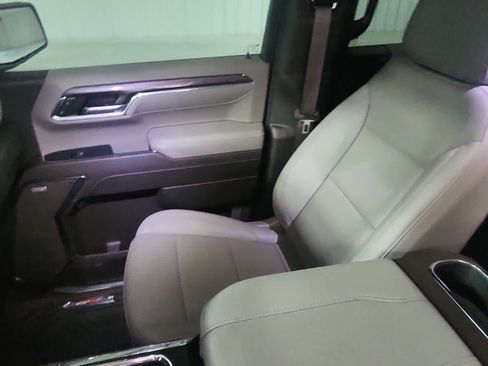 Used 2024 Chevrolet Silverado 1500 LTZ w/ LTZ Premium Package AWD/4WD image 30