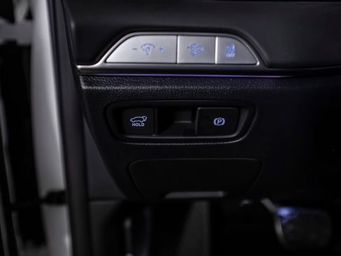 Used 2025 Genesis GV80 3.5T e-SC AWD/4WD image 39