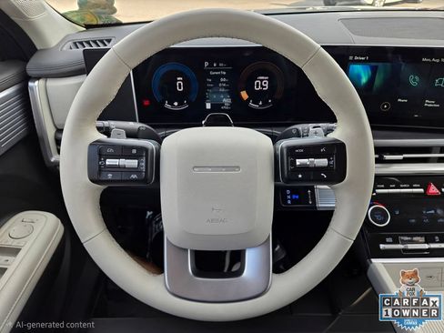 Used 2025 Hyundai Santa Fe SEL FWD image 30