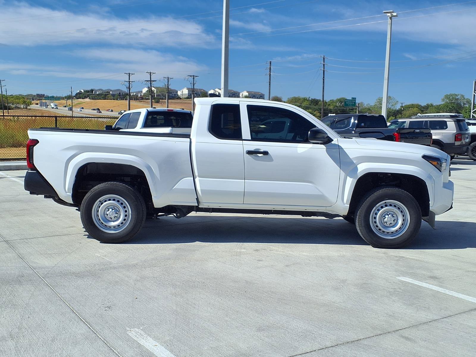 Used 2025 Toyota Tacoma SR w/ Towing Package AWD/4WD image 10
