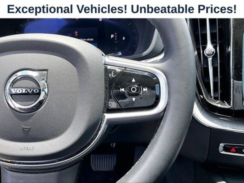 Used 2025 Volvo XC60 B5 Plus AWD/4WD image 26