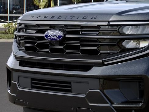 New 2027 Ford Expedition Max Platinum RWD image 17