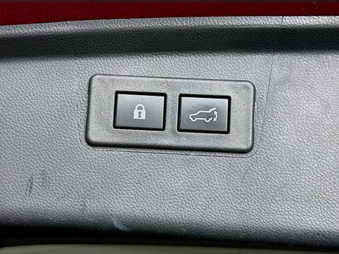 Used 2025 Subaru Outback Premium image 30