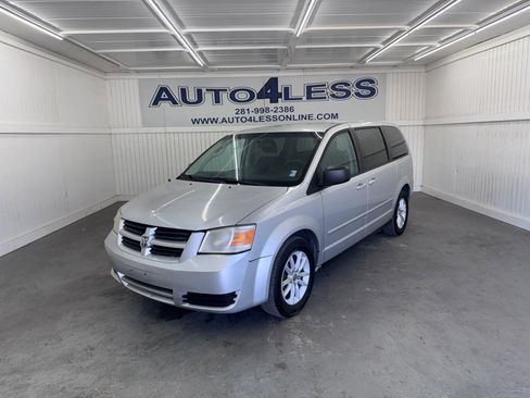 Used 2009 Dodge Grand Caravan SE image 1