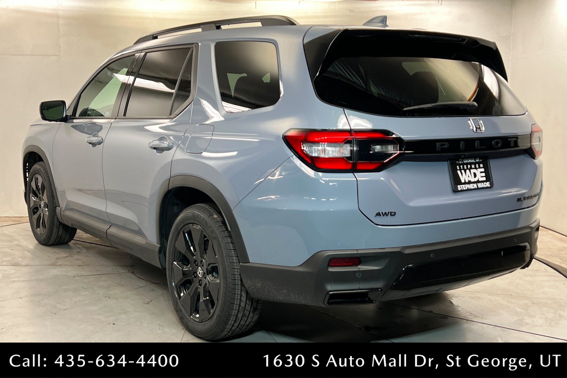 New 2026 Honda Pilot Black Edition image 3