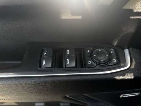 Used 2023 GMC Sierra 1500 SLT w/ SLT Premium Package image 24