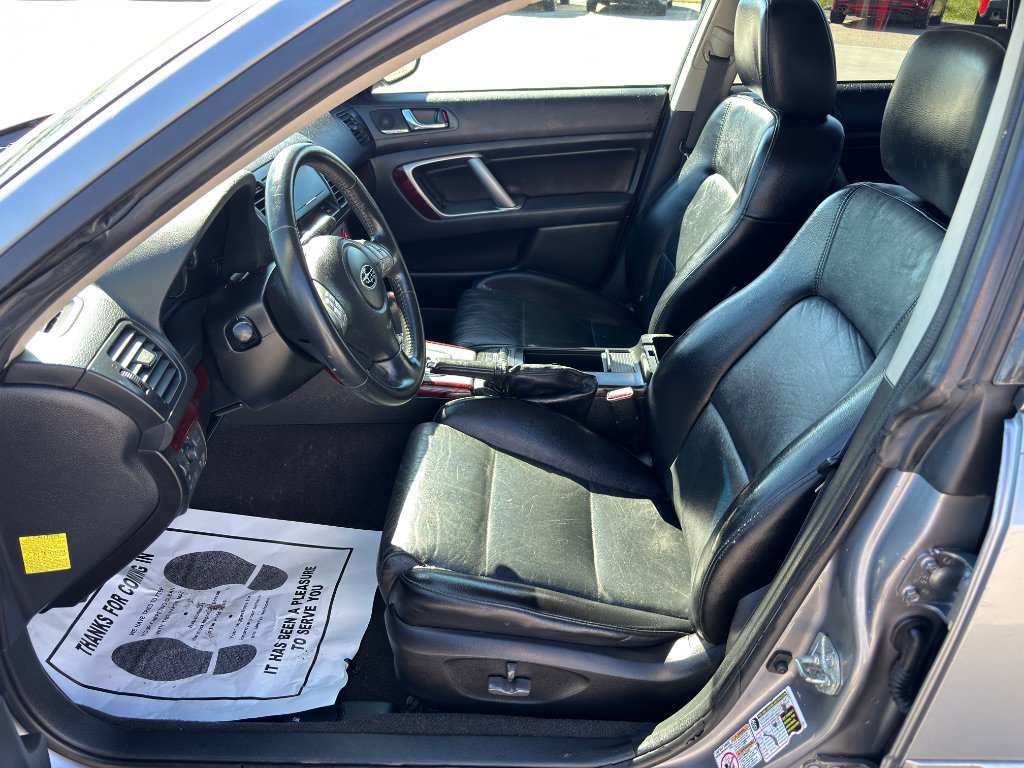 Used 2009 Subaru Outback 2.5i Limited AWD/4WD image 16
