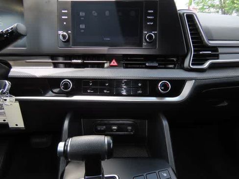 Used 2023 Kia Sportage LX AWD/4WD image 21