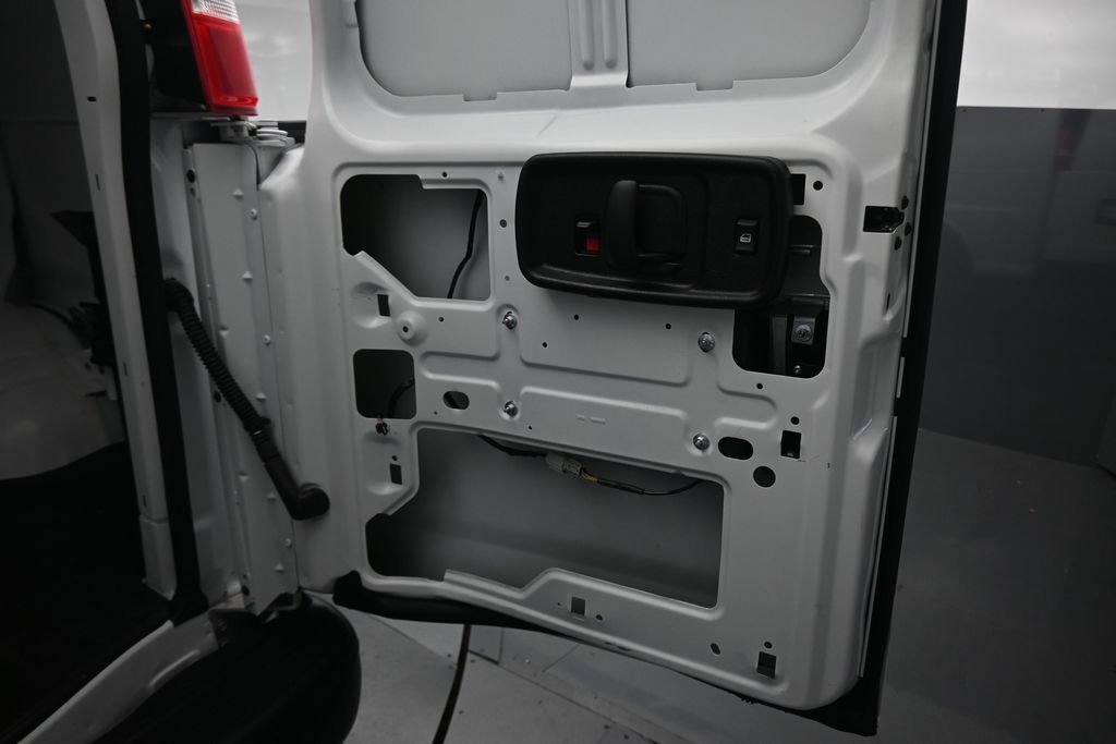 Used 2025 Chevrolet Express 2500 RWD image 40