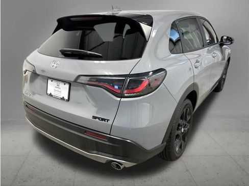 Used 2024 Honda HR-V Sport image 6
