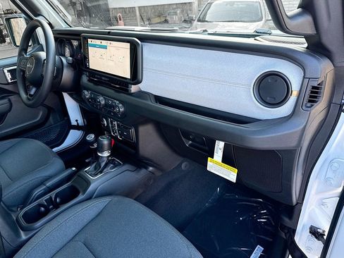 New 2026 Jeep Gladiator Sport image 32