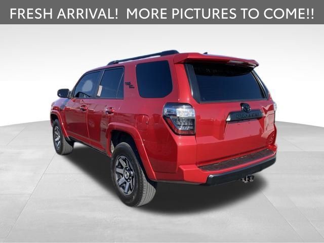 Used 2022 Toyota 4Runner TRD Off-Road Premium w/ Moonroof Package AWD/4WD image 6