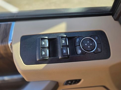 Used 2018 Ford F150 Lariat w/ Equipment Group 502A Luxury AWD/4WD image 27
