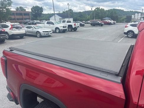 Used 2021 GMC Sierra 1500 AT4 AWD/4WD image 9