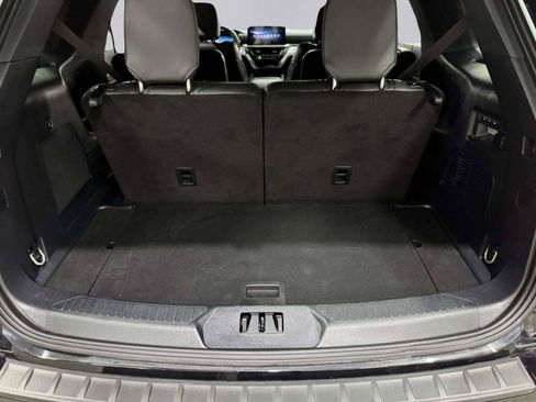 Used 2025 Ford Explorer ST-Line w/ Premium Package RWD image 56