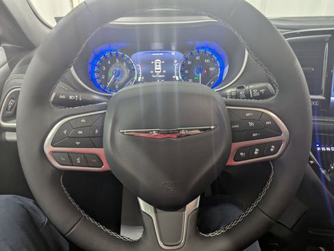 New 2026 Chrysler Pacifica Select image 18