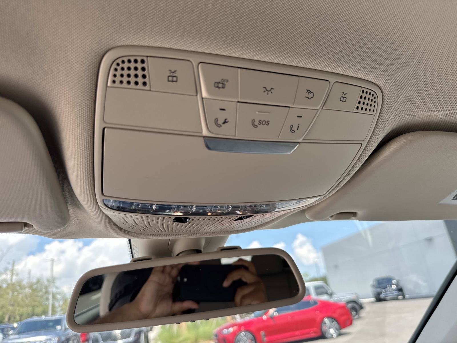 Used 2019 Mercedes-Benz GLC 300 image 27