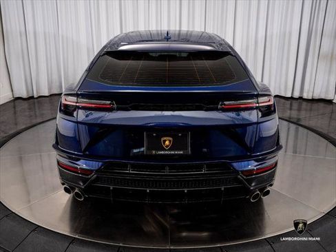 Used 2024 Lamborghini Urus S AWD/4WD image 11