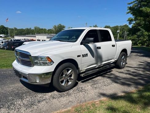 Used 2016 RAM 1500 Big Horn AWD/4WD image 9