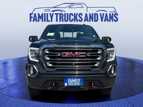 Used 2021 GMC Sierra 1500 AT4 w/ AT4 Value Package AWD/4WD image 8
