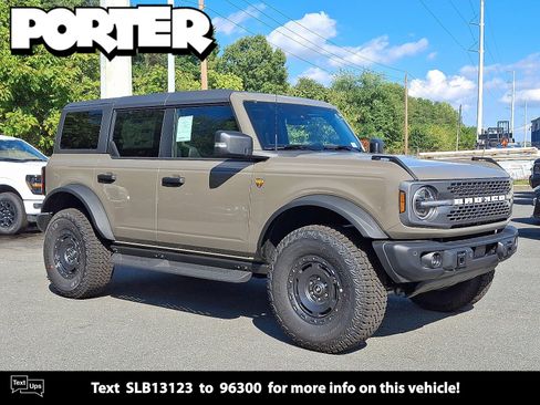 New 2025 Ford Bronco Badlands image 26