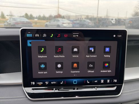 New 2026 Volkswagen Tiguan SE R-Line image 27