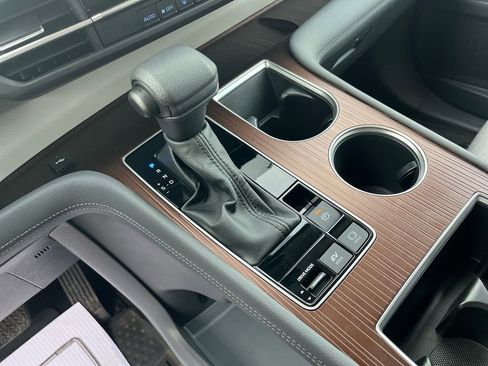 Certified 2024 Toyota Sienna LE image 26