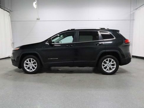 Used 2014 Jeep Cherokee Latitude w/ Cold Weather Group FWD image 3