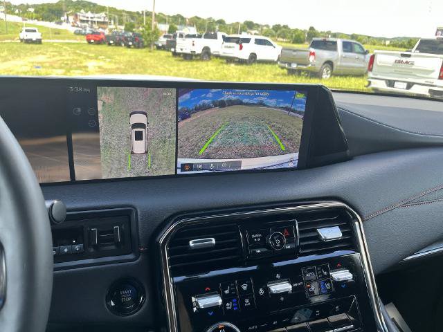 Certified 2025 Nissan Armada PRO-4X AWD/4WD image 23