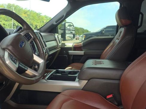 Used 2018 Ford F350 King Ranch w/ King Ranch Ultimate Package AWD/4WD image 9