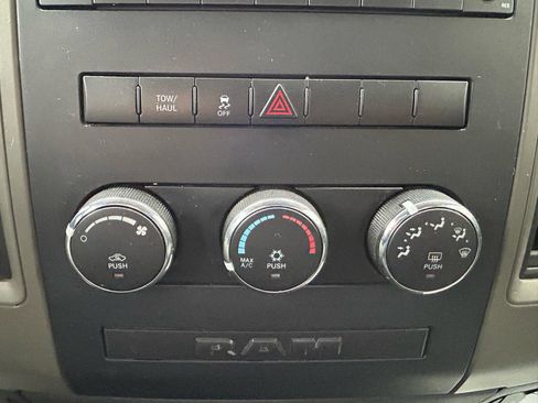 Used 2011 RAM 1500 ST w/ SXT Appearance Group AWD/4WD image 20