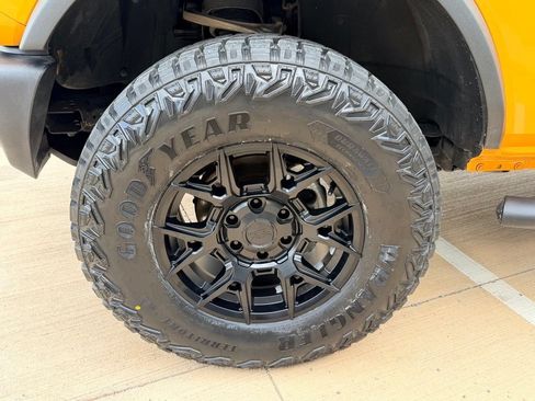 Certified 2022 Ford Bronco 2-Door AWD/4WD image 11