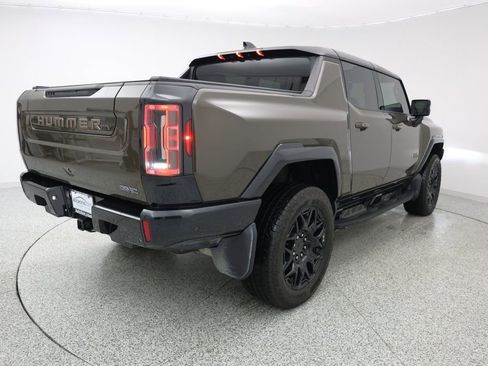 Used 2024 GMC Hummer EV 2X w/ LPO, Illumination Package image 3