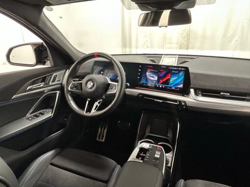 Used 2024 BMW X2 M35i image 10