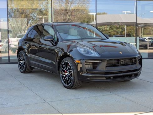 New 2026 Porsche Macan GTS AWD/4WD image 7