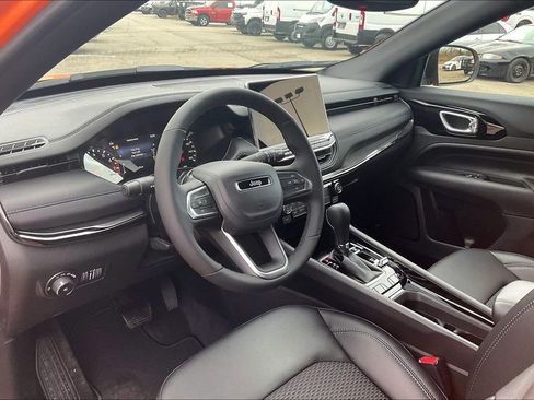New 2026 Jeep Compass Latitude AWD/4WD image 6