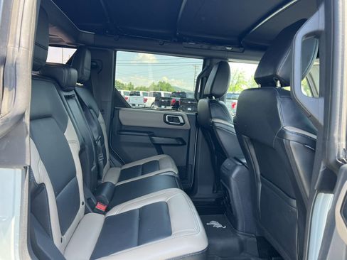 Certified 2024 Ford Bronco Wildtrak image 14