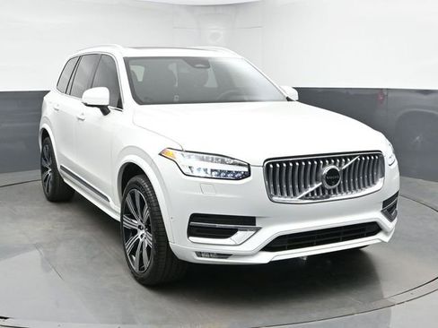 Used 2024 Volvo XC90 B6 Plus w/ Protection Package Premier AWD/4WD image 2