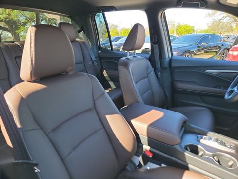 Used 2025 Honda Ridgeline RTL image 12