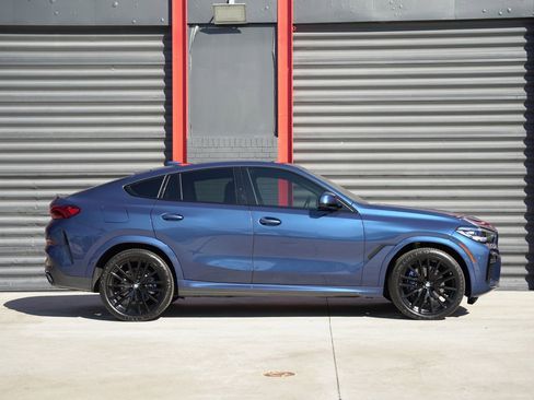 Used 2023 BMW X6 xDrive40i w/ M Sport Package AWD/4WD image 9