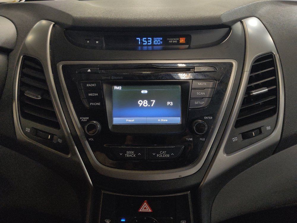 Used 2016 Hyundai Elantra SE FWD image 25