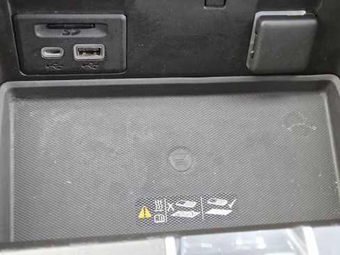 Used 2021 GMC Yukon Denali w/ Denali Ultimate Package image 9