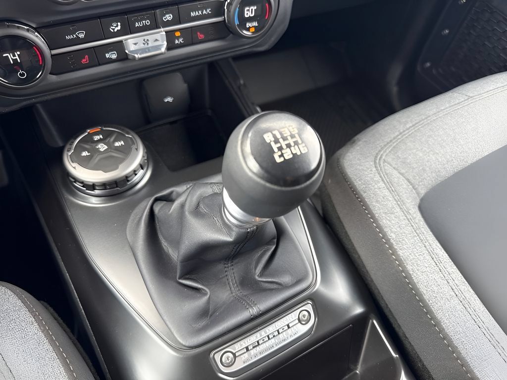 Used 2025 Ford Bronco Big Bend AWD/4WD image 8