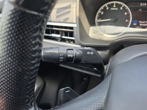 Used 2022 Mitsubishi Outlander SE AWD/4WD image 25