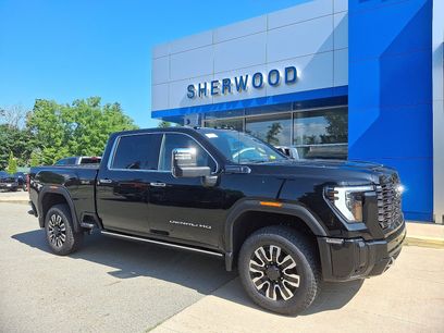New 2025 GMC Sierra 2500 Denali Ultimate w/ Max Trailering Package