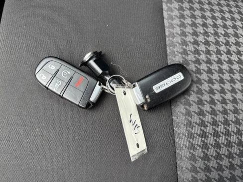 Used 2018 Dodge Charger SXT Plus w/ Blacktop Package image 30