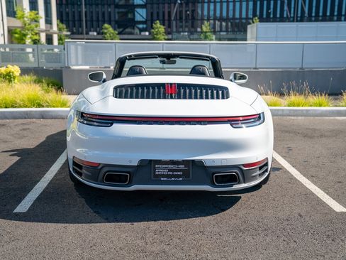 Used 2023 Porsche 911 Carrera RWD image 8
