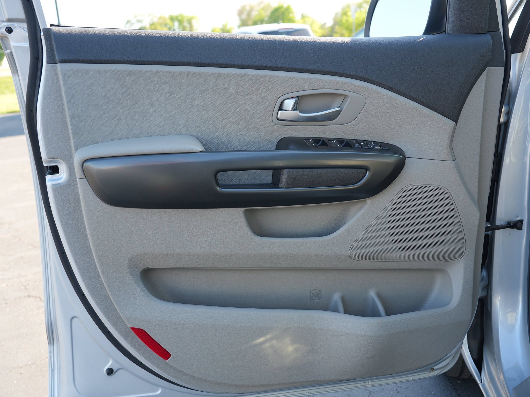 Used 2018 Kia Sedona L FWD image 15