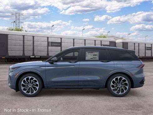 New 2026 Lincoln Nautilus Reserve AWD/4WD image 3