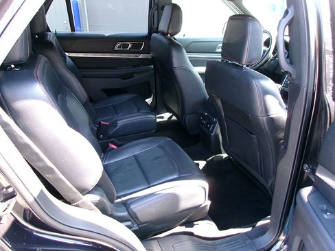 Used 2019 Ford Explorer Sport w/ Equipment Group 401A image 10